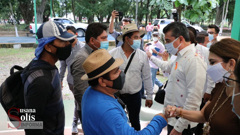 En Tapachula, dialoga Rutilio Escandón con integrantes del magisterio chiapaneco - Susana Solis Informa