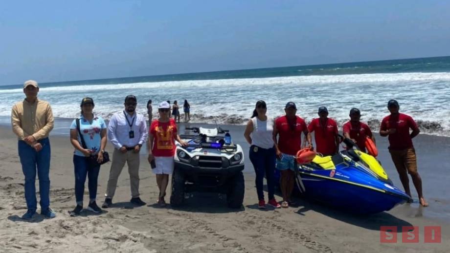 RESCATAN de ahogarse a dos vacacionistas en playas de Chiapas Susana Solis Informa