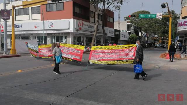 Susana Solis Informa DESALOJAN a socios del Conejobus de plantón en Tuxtla
