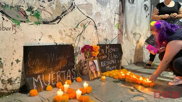 Susana Solis Informa Colocan ofrenda en honor a las víctimas de feminicidio en Chiapas