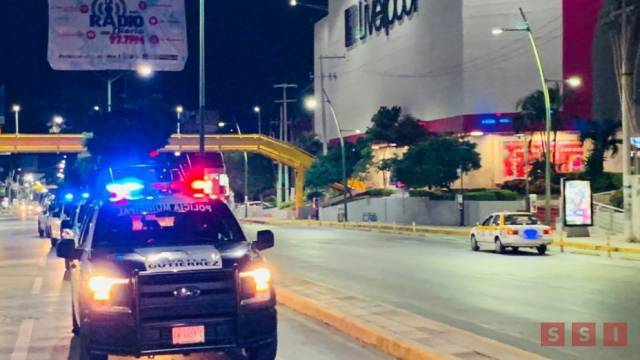 Susana Solis Informa Durante fiestas decembrinas se mantienen operativos en la Zona Dorada, bancos y plazas comerciales de Tuxtla
