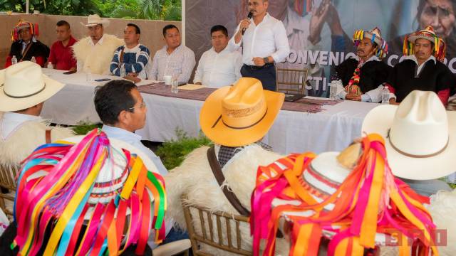 Susana Solis Informa Helmer Ferras se reúne con representantes de pueblos indígenas para supervisar conectividad