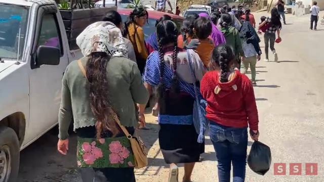 Susana Solis Informa HUYEN más pobladores de Chenalhó por posible violencia