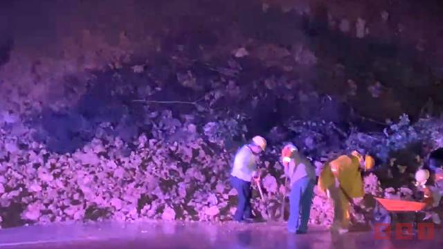 Susana Solis Informa DAÑOS a vehículos dejan derrumbes en la carretera Chiapa-SCLC