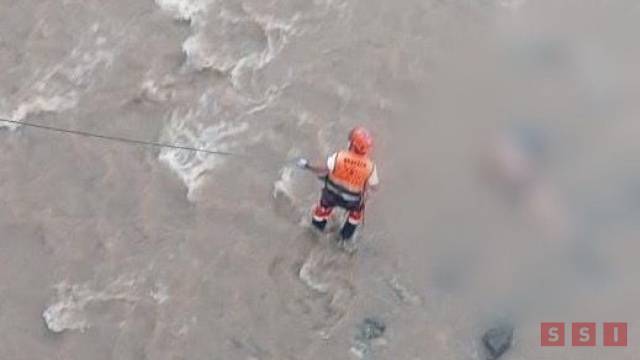 Susana Solis Informa DESAPARECE bombero en el “Coatán tras rescatar cuerpo sin vida de una persona