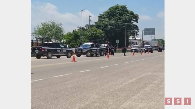 Susana Solis Informa PRIVAN DE LA VIDA A dos hombres en la carretera Tuxtla-Coita