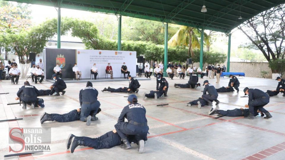 nto al fiscal general del Estado, Jorge Luis Llaven Abarca, también inauguró el gimnasio y sala de cómputo del Instituto de Formación Policial La secretaria de Seguridad