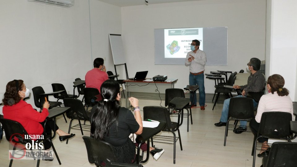 CAPACITA Secretaría de Economía municipal a transportistas de colectivos comerciales - Susana Solis Informa