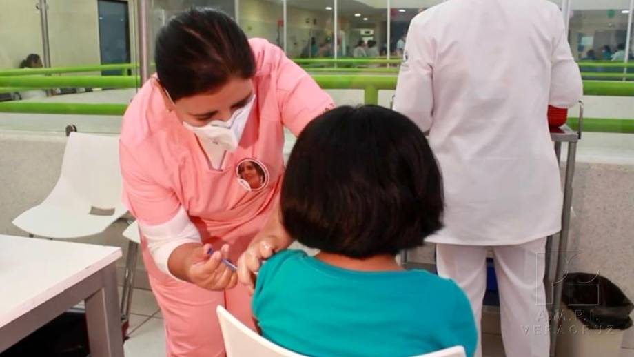 COMIENZA en Chiapas vacunación en menores con comorbilidades Susana Solis Informa