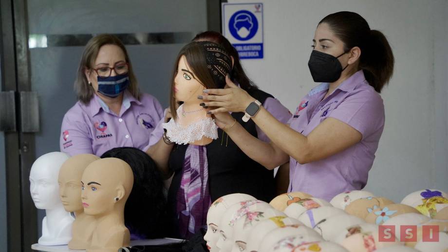 Entrega Voluntariado “Siempre al lado de la gente” cabecitas para pelucas oncológicas - Susana Solis Informa