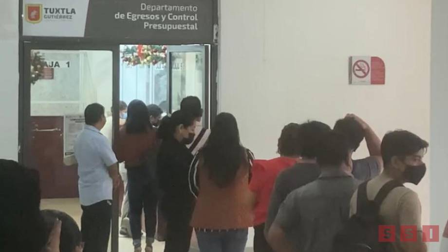 SE REGULARIZAN tuxtlecos en el pago predial - Susana Solis Informa