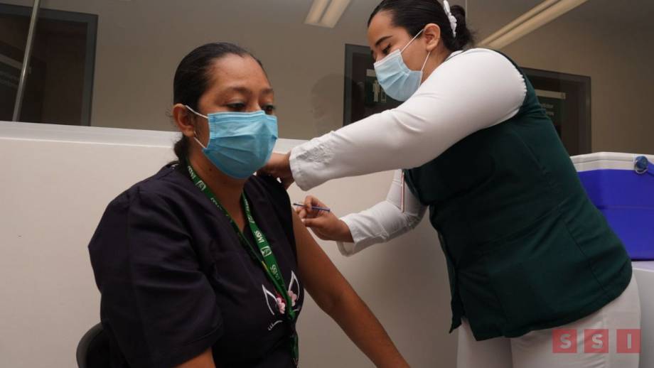 APLICARÁN vacuna de refuerzo a personal de salud del IMSS - Susana Solis Informa