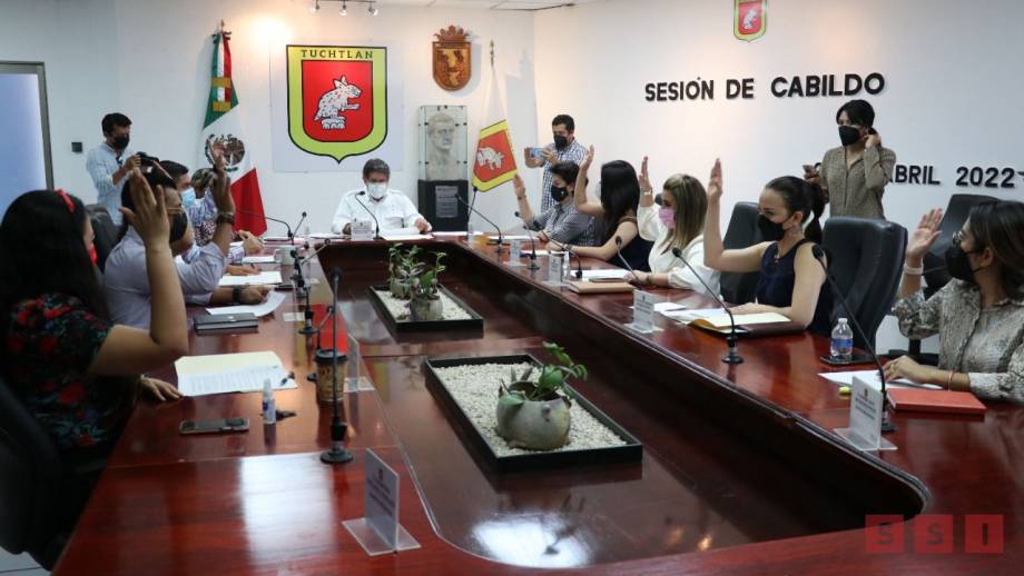 Aprueba Ayuntamiento de Tuxtla la ejecución de obras de red sanitaria y techado de canchas - Susana Solis Informa