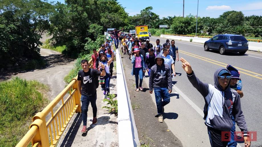 NUEVA caravana de migrantes venezolanos sale de Tapachula - Susana Solis Informa