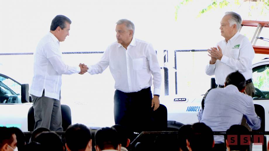 Rutilio Escandón acompaña al presidente AMLO en el Encuentro con Trabajadores de CFE Chiapas - Susana Solis Informa