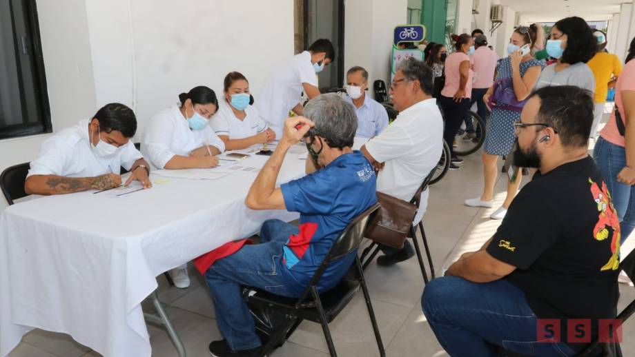 Invita Ayuntamiento de Tuxtla a asistir a módulo de vacunación Covid-19 - Susana Solis Informa