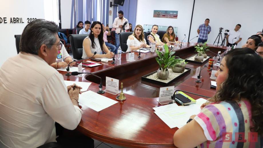 Se aprueban diferentes dictámenes para el mejoramiento de Tuxtla Gutiérrez a través del Cabildo - Susana Solis Informa