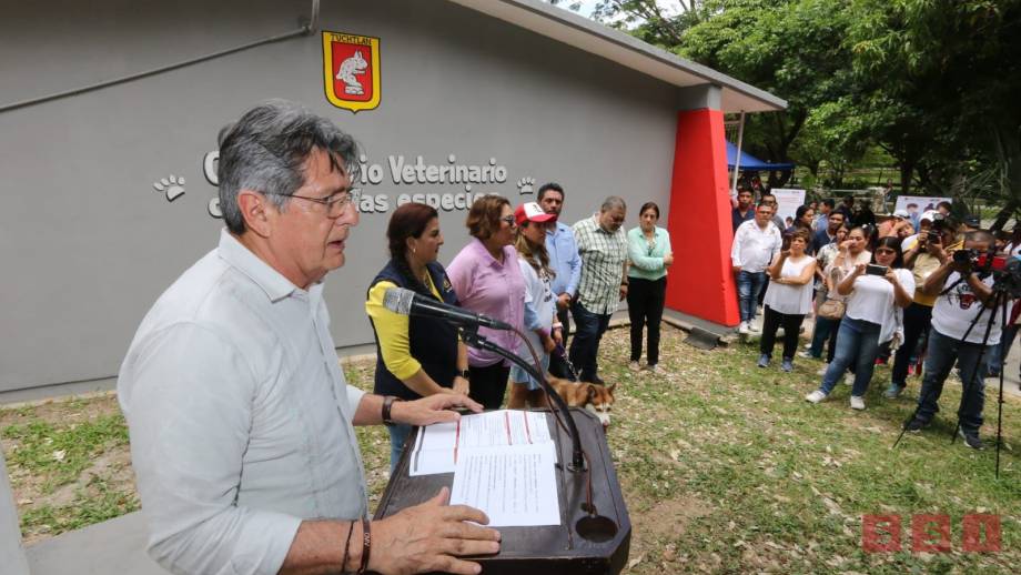 Carlos Morales Vázquez inauguró el primer Consultorio Público de pequeñas especies en el Parque Tuchtlán - Susana Solis Informa