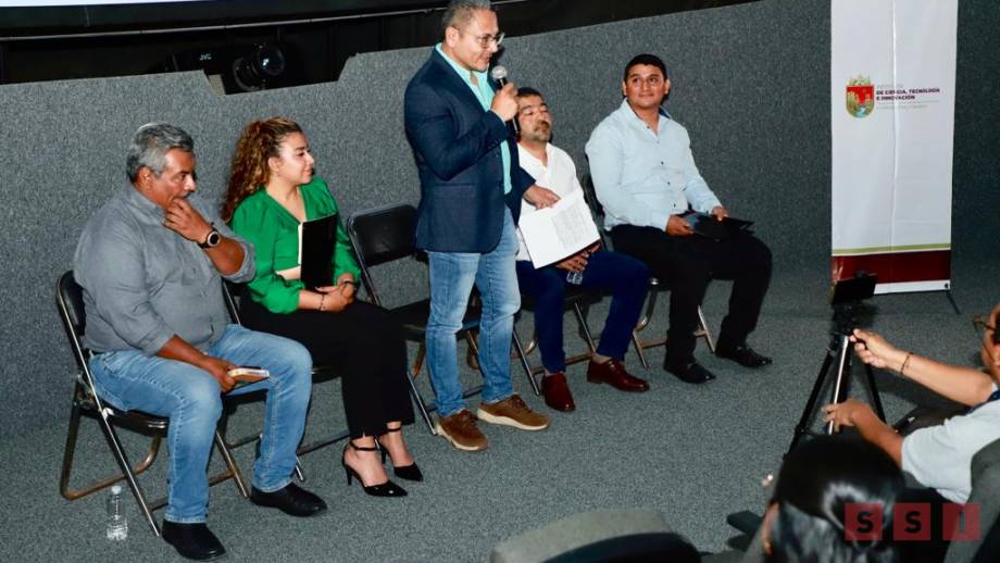 Helmer Ferras entrega becas para tesis de licenciatura y posgrado - Susana Solis Informa