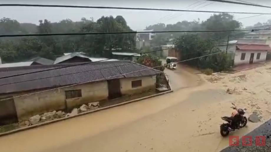 DESBORDAMIENTO de ríos y familias evacuadas dejan lluvias en Chiapas - Susana Solis Informa