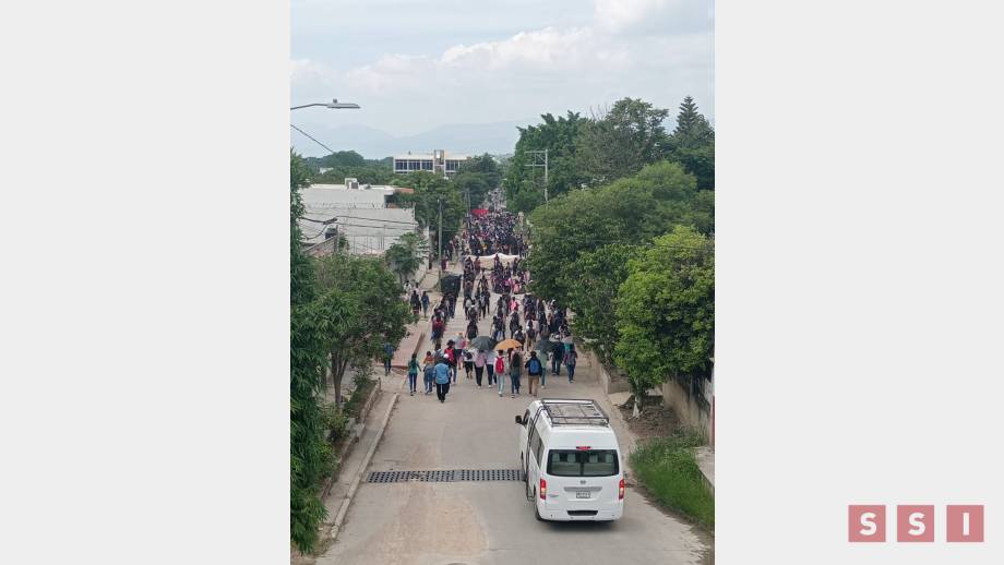 MARCHAN alumnos de la “Mactumactzá”; no permitirán el cierre de la institución aseguran - Susana Solis Informa
