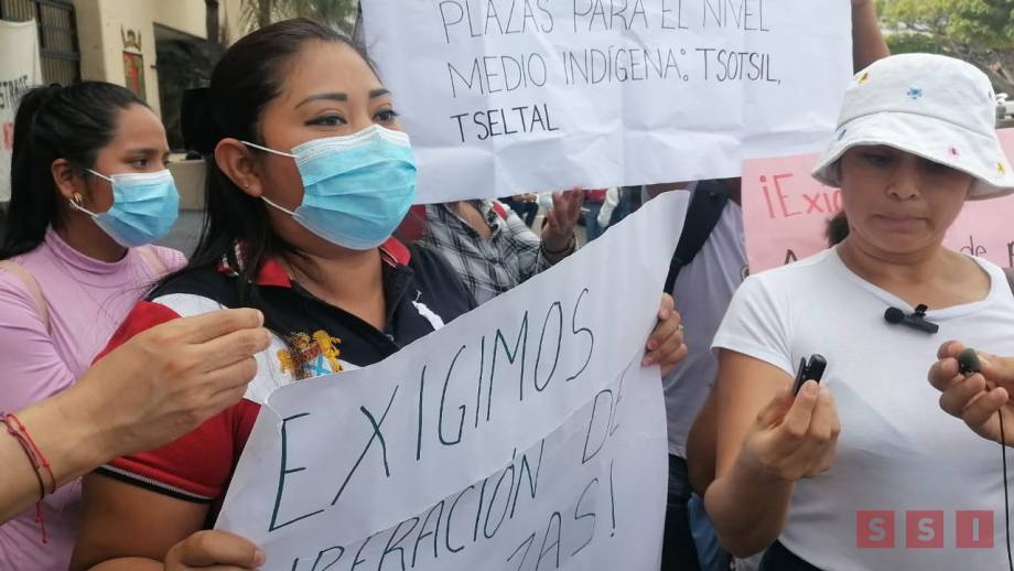 Obtienen plaza de nivel indígena y las autoridades no les entregan los oficios de comisión - Susana Solis Informa