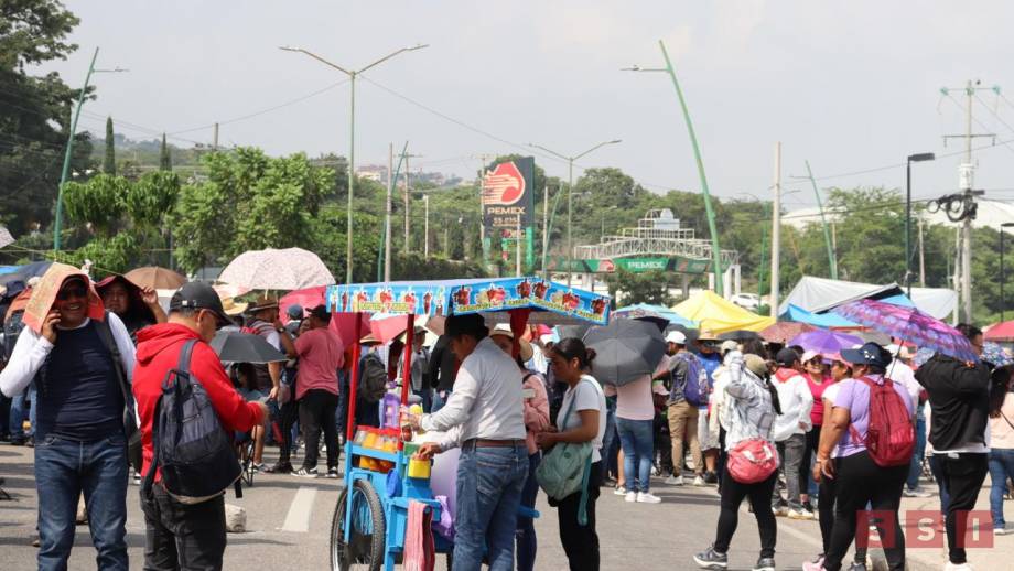 Bloquean La Pochota y salida a Chiapa de Corzo